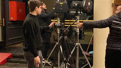 طلاب ورشة «ذاكرة المكان» بمراحل تصوير أفلامهم بالقاهرة ضمن فعاليات مهرجان الإسماعيلية