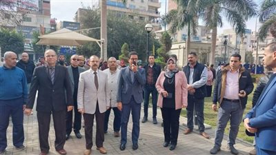 رئيس جامعة بنها يشهد تجربة محاكاة خطة إخلاء لأحد مباني إدارة الجامعة