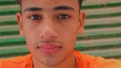 لمروره بحالة نفسية سيئة.. شاب يعلق رقبته بجزع شجرة بمزرعة بالفيوم 