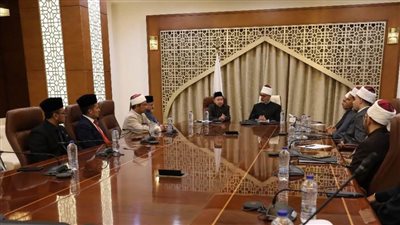 مفتي الجمهورية يبحث مع وفد ماليزي رفيع المستوى تعزيز التعاون الإفتائي وتدريب المفتين