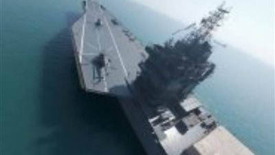 عاجل.. إيران تزيح الستار عن أول حاملة للطائرات بدون طيار 