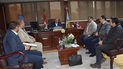 بالصور.. محافظ الغربية يناقش تطورات العمل بمصنع تدوير المخلفات بدفرة