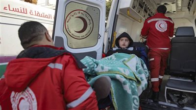 ميناء رفح البري يستقبل الدفعة السادسة من المصابين والمرضى الفلسطينيين ومرافقيهم