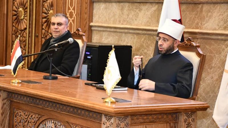 وزير الاوقاف خلال