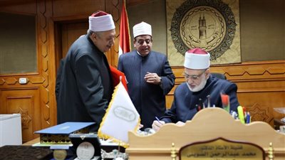 وكيل الأزهر يعتمد نتائج الشهادات الابتدائية والإعدادية لأبناء الأزهر في الخارج والبرنامج التأهيلي