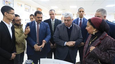بالصور.. وزير التعليم العالي يتفقد المعامل والورش بجامعة سمنود التكنولوجية