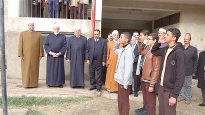 وكيل الأزهر يشهد طابور الصباح في معاهد سوهاج.. ويوجه رسائل مهمة للطلاب والمعلمين