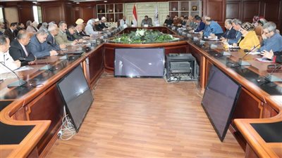 بحضور قيادات الجهاز التنفيذي: اجتماع للوقوف على استعدادات عيد بني سويف القومي