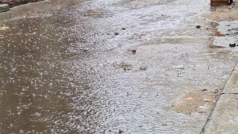 سقوط الأمطار