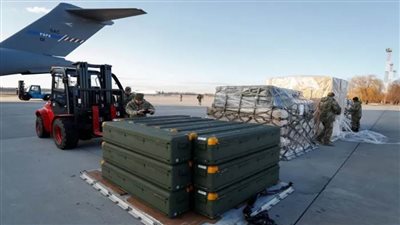 واشنطن تحث حلفاءها الأوروبيين على شراء مزيد من الأسلحة لأوكرانيا