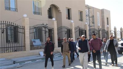 محافظ الوادي الجديد يُجري جولة تفقدية بالعاصمة الإدارية الجديدة