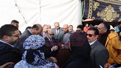 محافظ كفر الشيخ يستمع لطلبات ومقترحات المواطنين