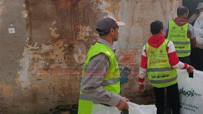 توزيع البطاطين