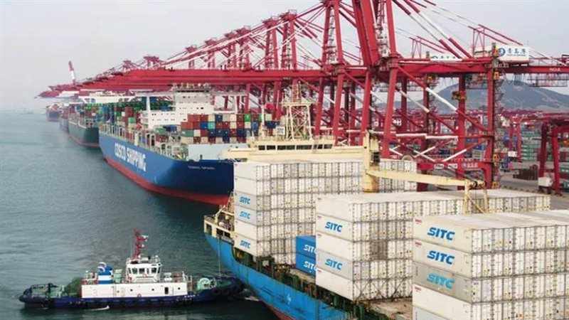 كندا تعاني من سياسات