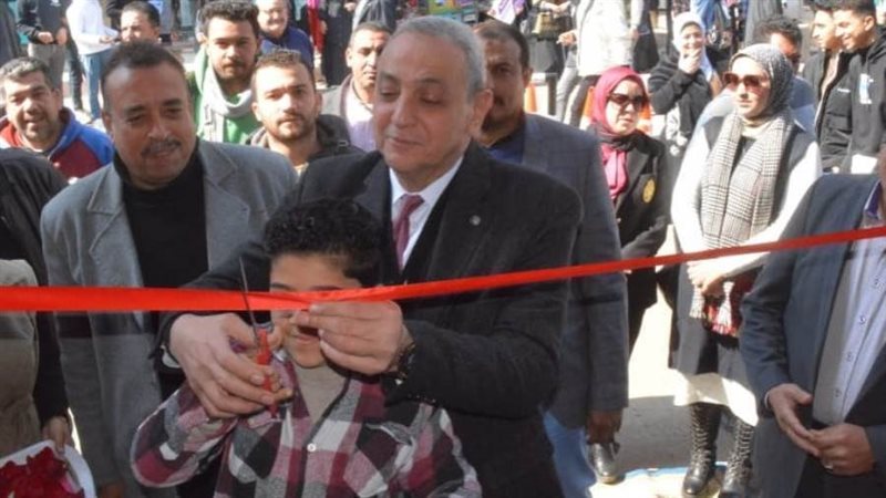 محافظ الغربية خلال