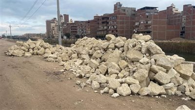 بالصور.. محافظ الغربية يتابع إنشاء كورنيش المحلة ويؤكد: 