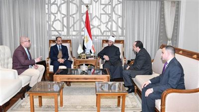وزير الأوقاف يستقبل الوكيل الدائم الجديد للوزارة 