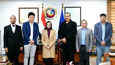 محافظ البحيرة تستقبل وفد شركة 