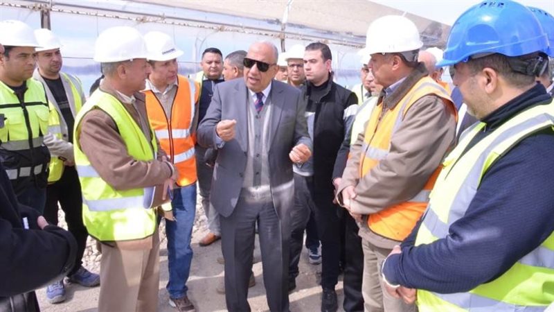 وزير الكهرباء يتفقد