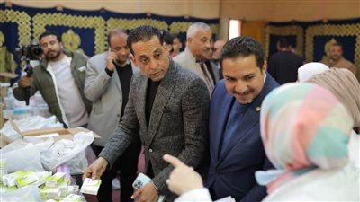 بالتعاون مع المركز القومي للبحوث الكشف علي 5000 حالة بقافلة مستقبل وطن الطبية بمطاي في المنيا