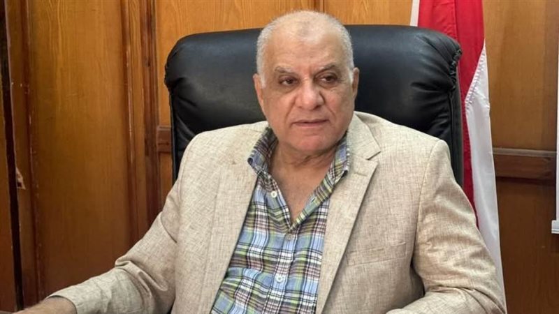 اكرم الشافعي رئيس