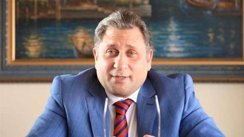 أيمن عقيل رئيس مؤسسة