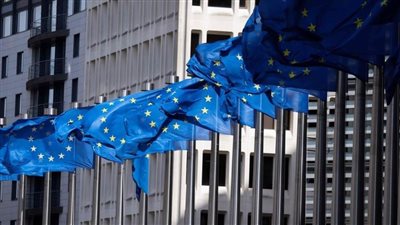  الاتحاد الأوروبي يمدد عملياته في البحر الأحمر ضد الحوثيين لعام إضافي