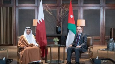 وزير الخارجية القطري يلتقي نظيره الأردني