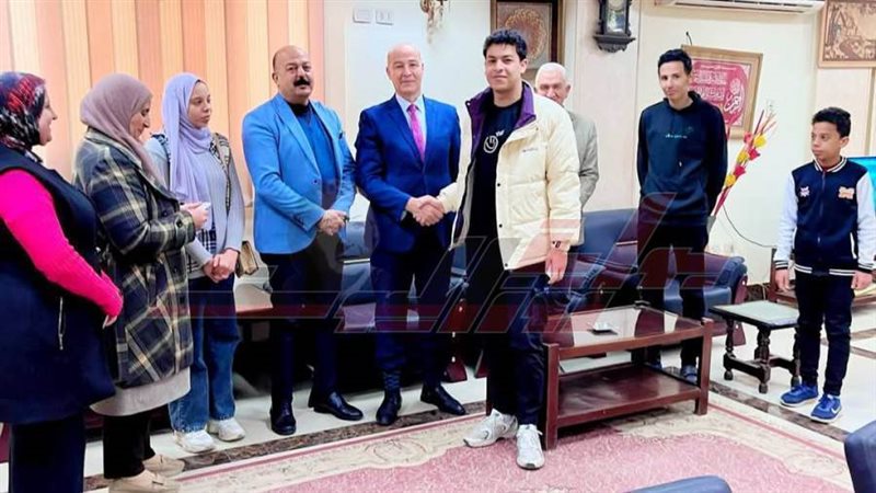 تكريم الفائزين