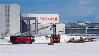 استئناف حركة الطيران في مطار 