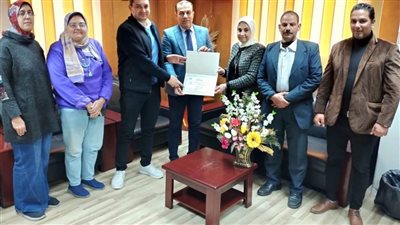 وكيل وزارة الصحة يكرم فريق المتوطنة ويشيد بتميزهم