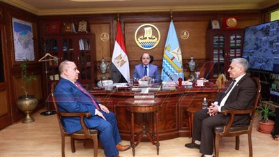 مناقشة سبل التنمية الزراعية والاستفادة من المبادرات البنكية للمزارعين