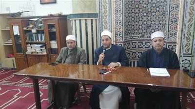 وكيل وزارة الأوقاف بالإسكندرية يستهل لقاءاته  بالاجتماع بأئمة إدارة أوقاف الجمرك