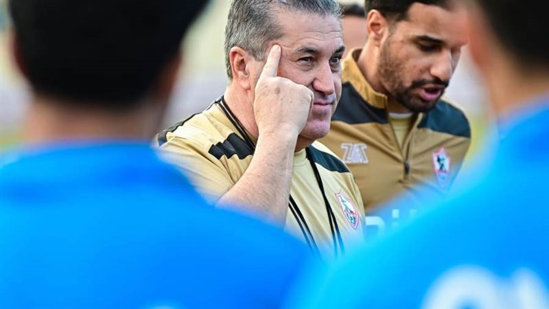 بيسيرو مع لاعبي الزمالك