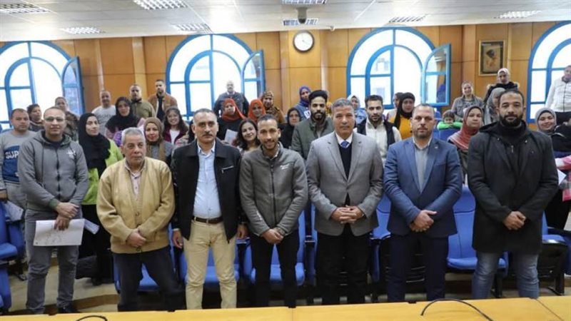 توزيع قروض ميسرة