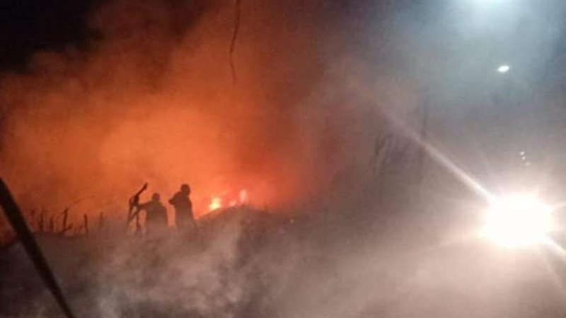 جانب من الحريق