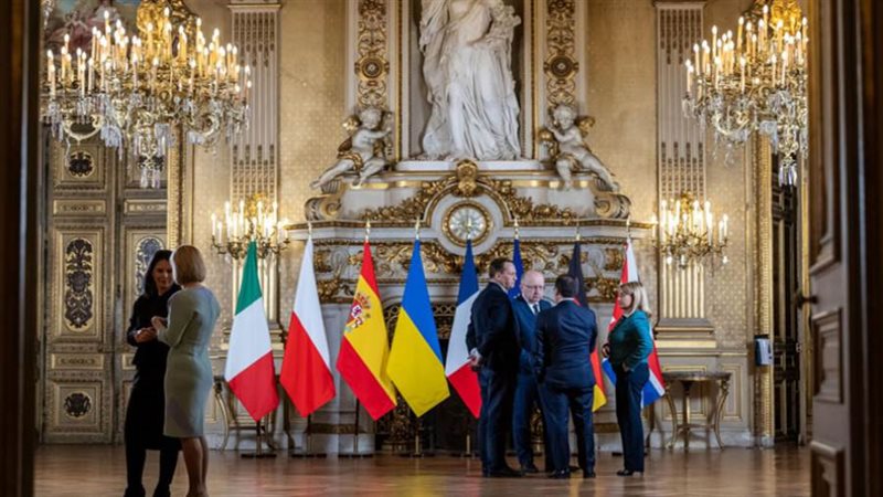 جانب من اجتماع باريس