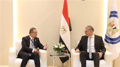 وزير البترول يعقد جلسة مباحثات مع يونايتد وكويت انرجي