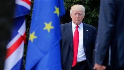 تهديدات ترامب الجمركية تلقي بظلالها على أداء الشركات الأوروبية القوي في الربع الرابع