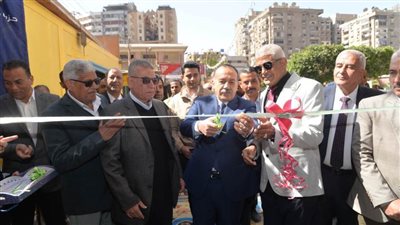 محافظ أسيوط يفتتح 4 معارض 