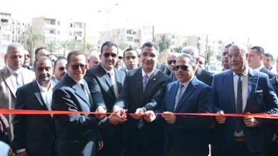 وزير التموين ومحافظ الشرقية يفتتحان معرض 
