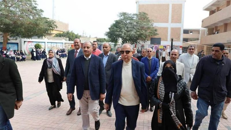 محافظ المنيا يتفقد