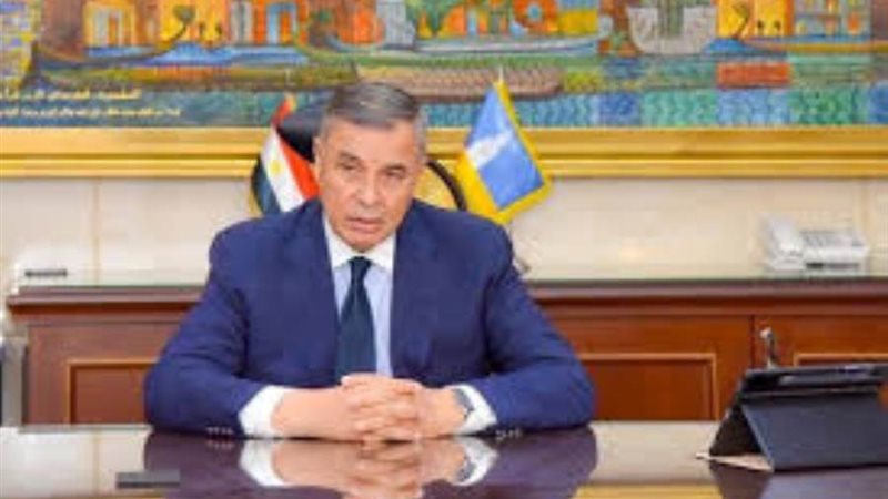 الفريق أحمد خالد