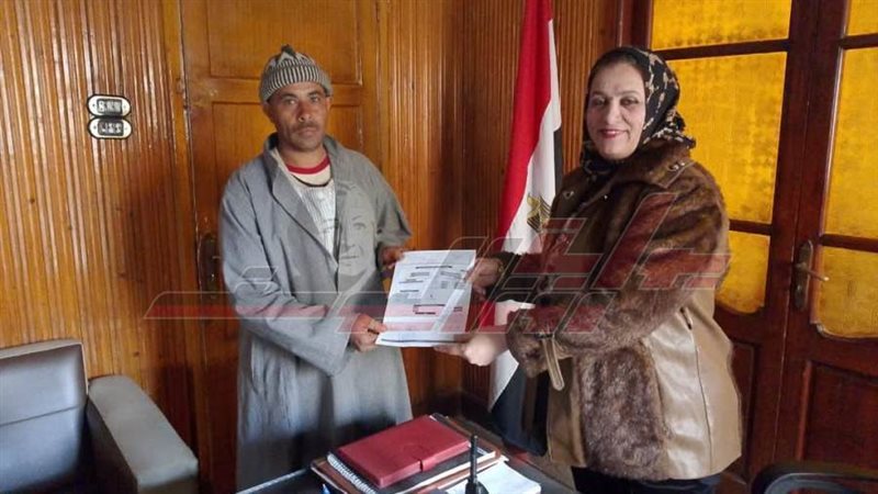 تسليم نماذج 8