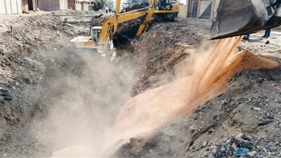  بالصور..  محافظ الغربية يتابع أعمال تغطية مصرف الزهار في 