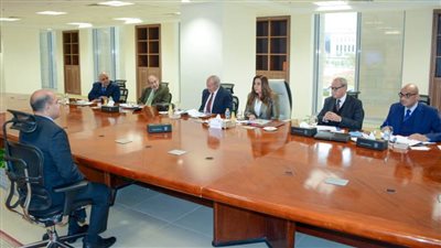 وزيرة التنمية المحلية ترأس اللجنة العليا للقيادات لإجراء مقابلات شخصية لـ965 متقدمًا 