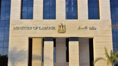 وظائف نجارين ونقاشين للعمل في الإمارات وإحدى الدول العربية 