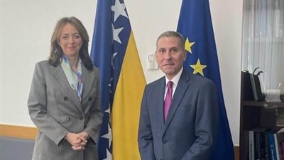 السفير المصري في سراييفو يلتقي وزيرة الشؤون المدنية في البوسنة والهرسك