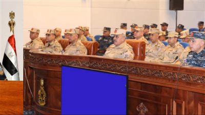 رئيس الأركان يشهد المرحلة الرئيسية لتنفيذ مشروع مراكز القيادة التعبوي للأسطول الشمالي بالقوات البحرية