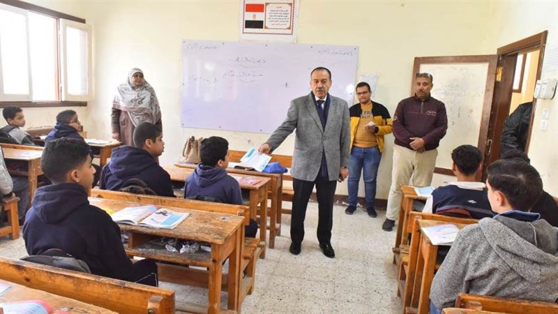 جانب من جولة المحافظ